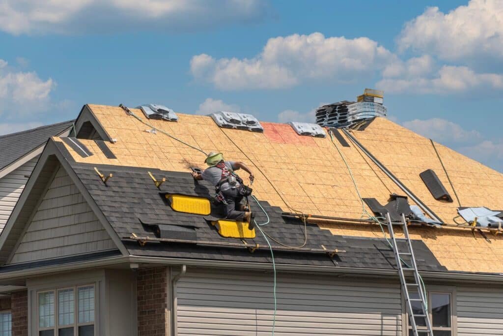 Commercial flat roof installation near me in Bensonhurst, NY by trusted contractors
